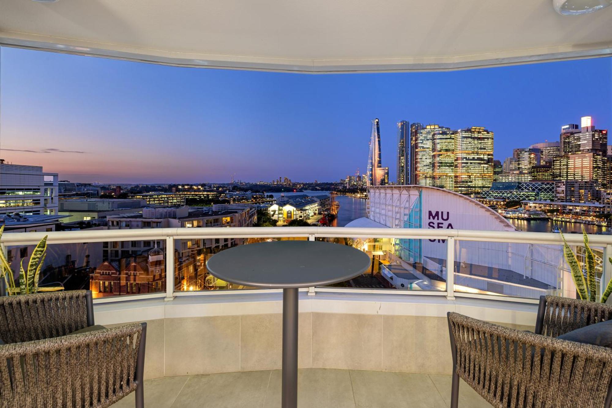 3 Bedroom Darling Harbour Apartment Sydney Exterior photo